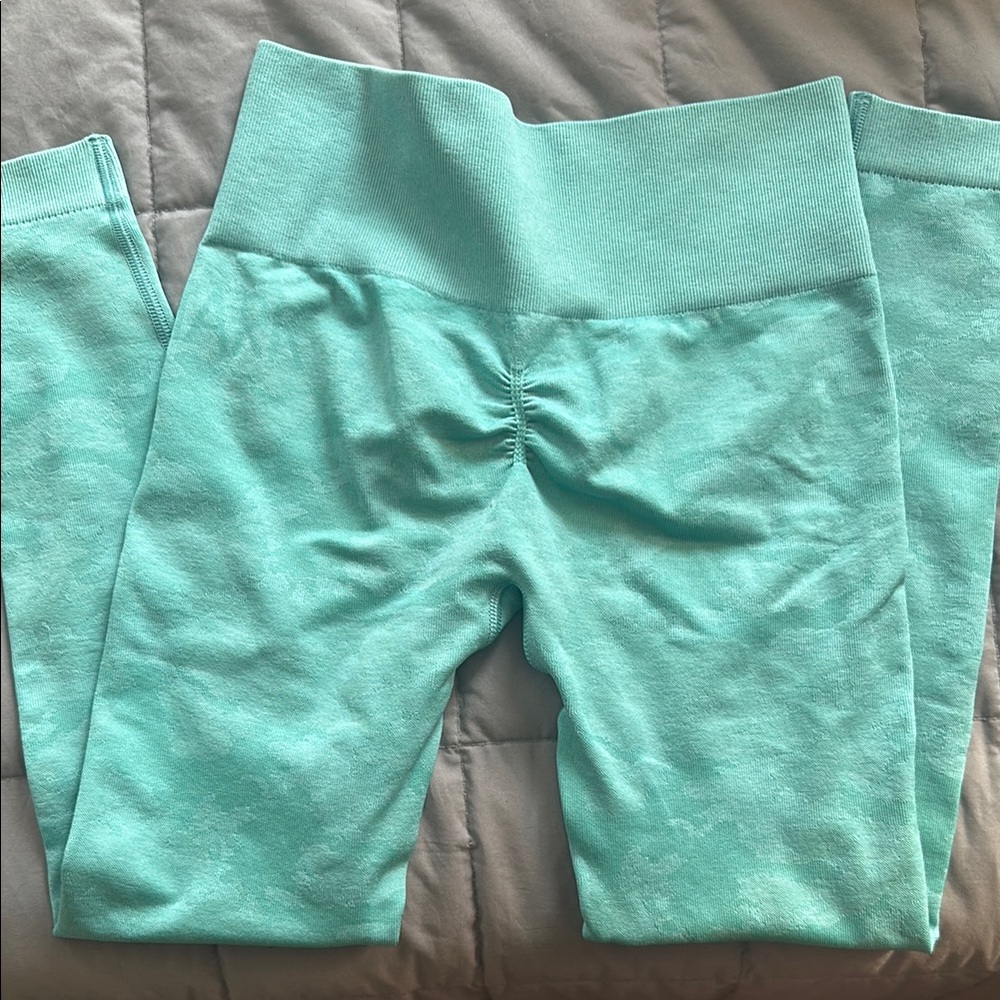 Gymshark Teal Leggings - Picture 3 of 5